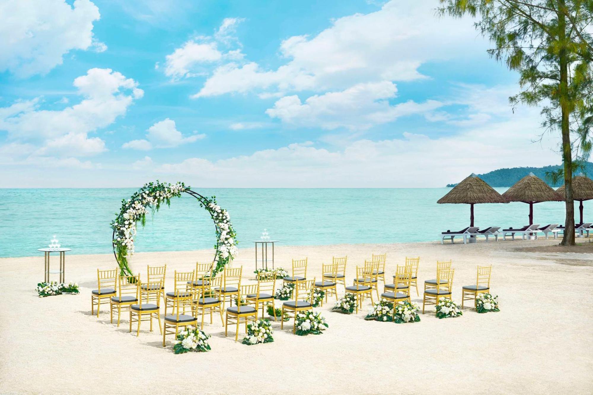Doubletree By Hilton Damai Laut Hotell Lumut Eksteriør bilde