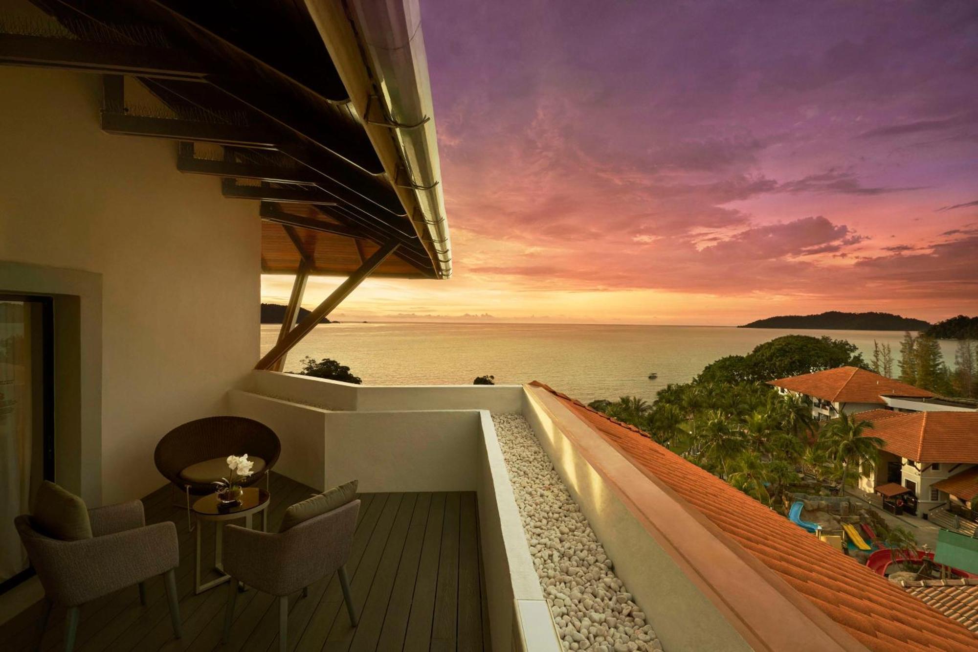 Doubletree By Hilton Damai Laut Hotell Lumut Eksteriør bilde