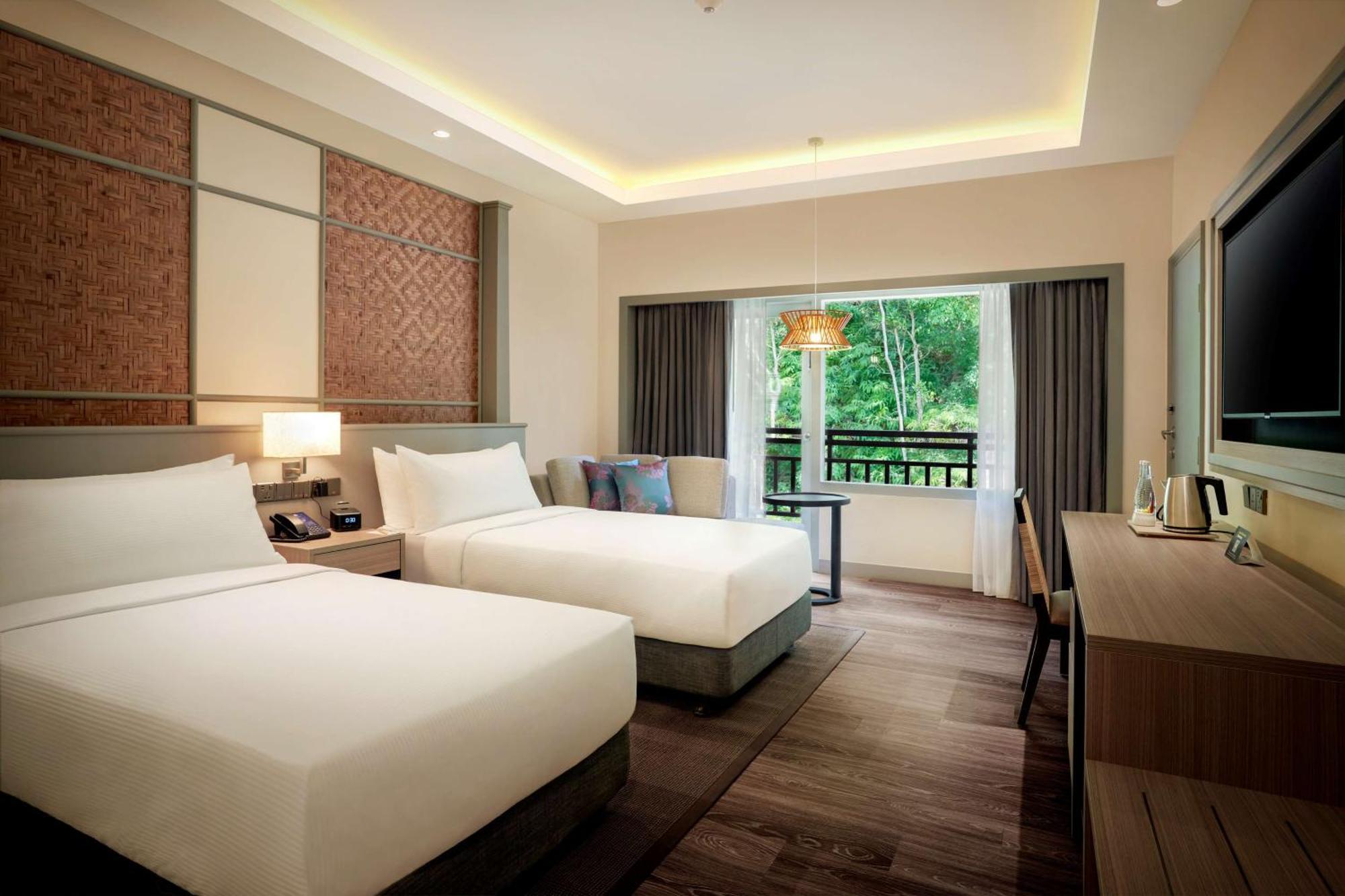 Doubletree By Hilton Damai Laut Hotell Lumut Eksteriør bilde