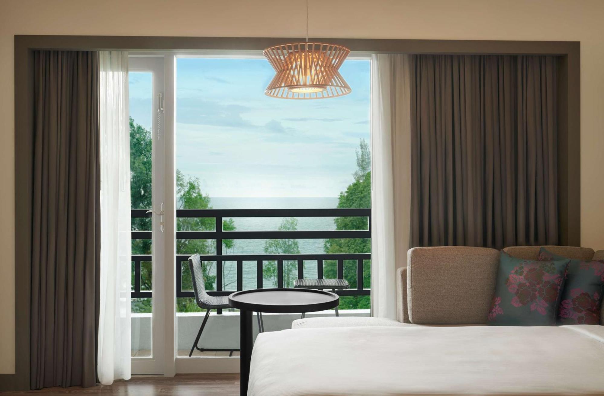 Doubletree By Hilton Damai Laut Hotell Lumut Eksteriør bilde