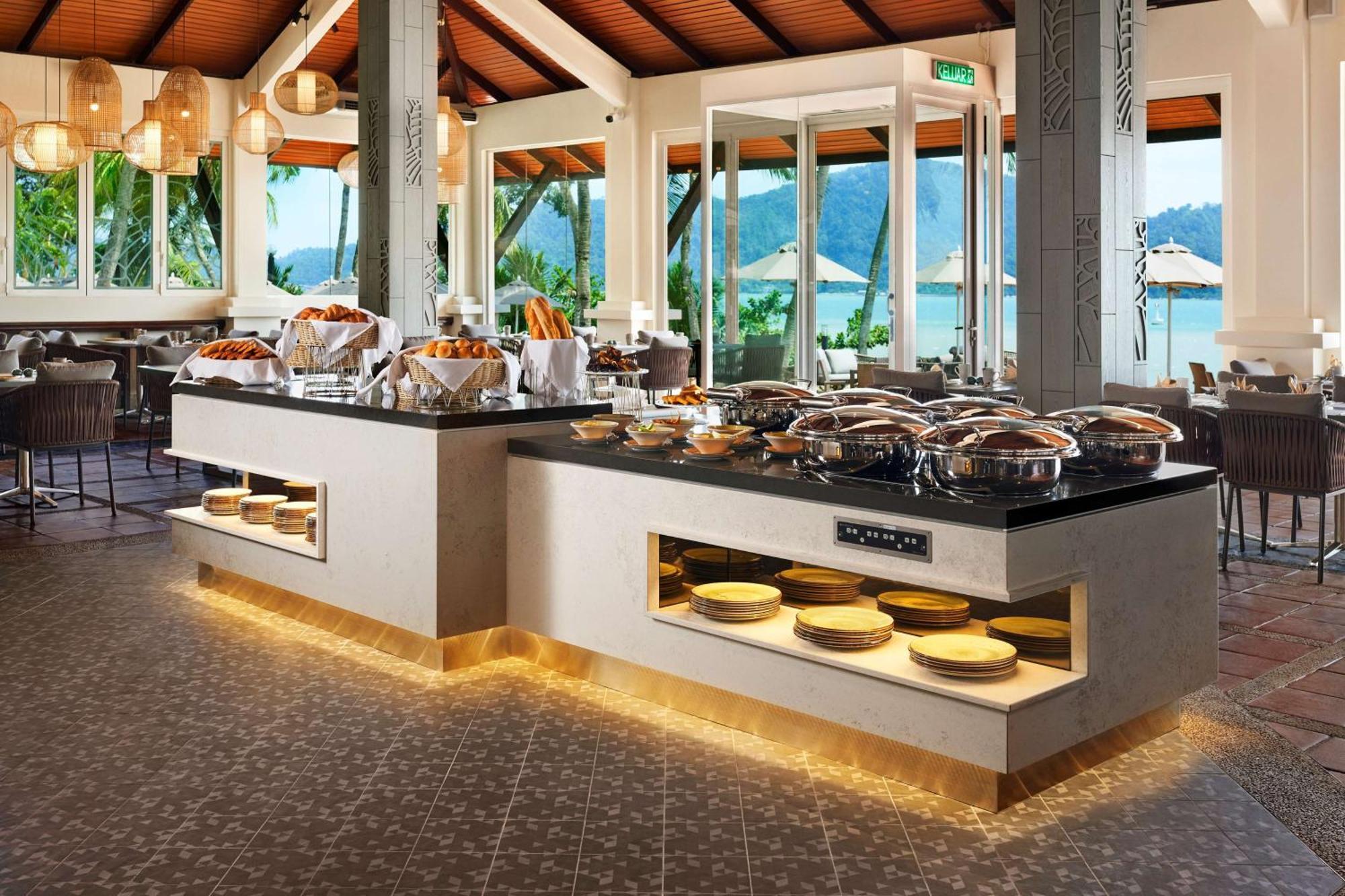 Doubletree By Hilton Damai Laut Hotell Lumut Eksteriør bilde