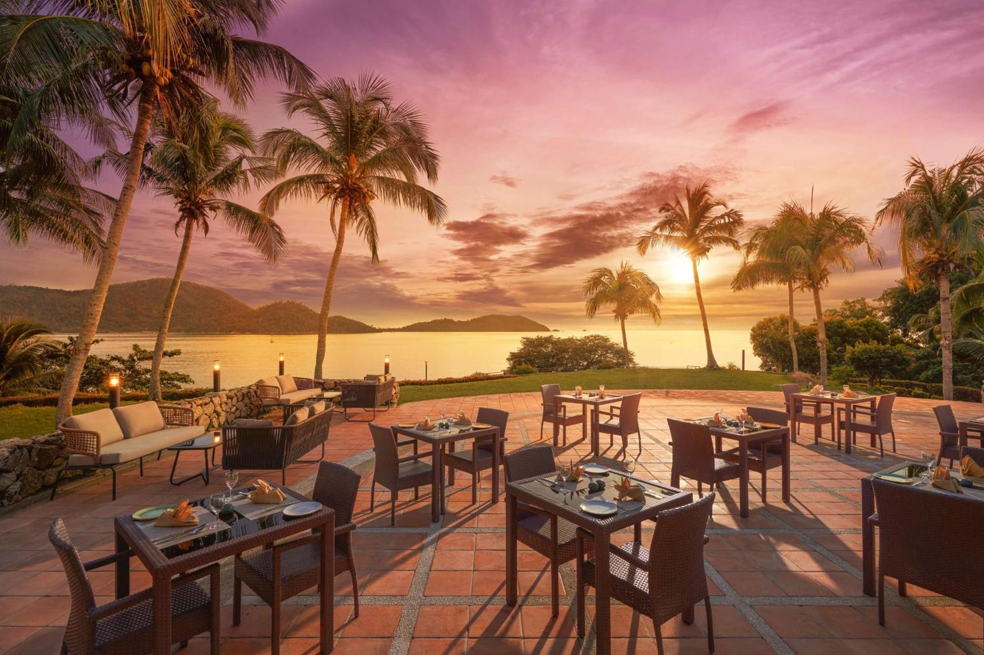 Doubletree By Hilton Damai Laut Hotell Lumut Eksteriør bilde