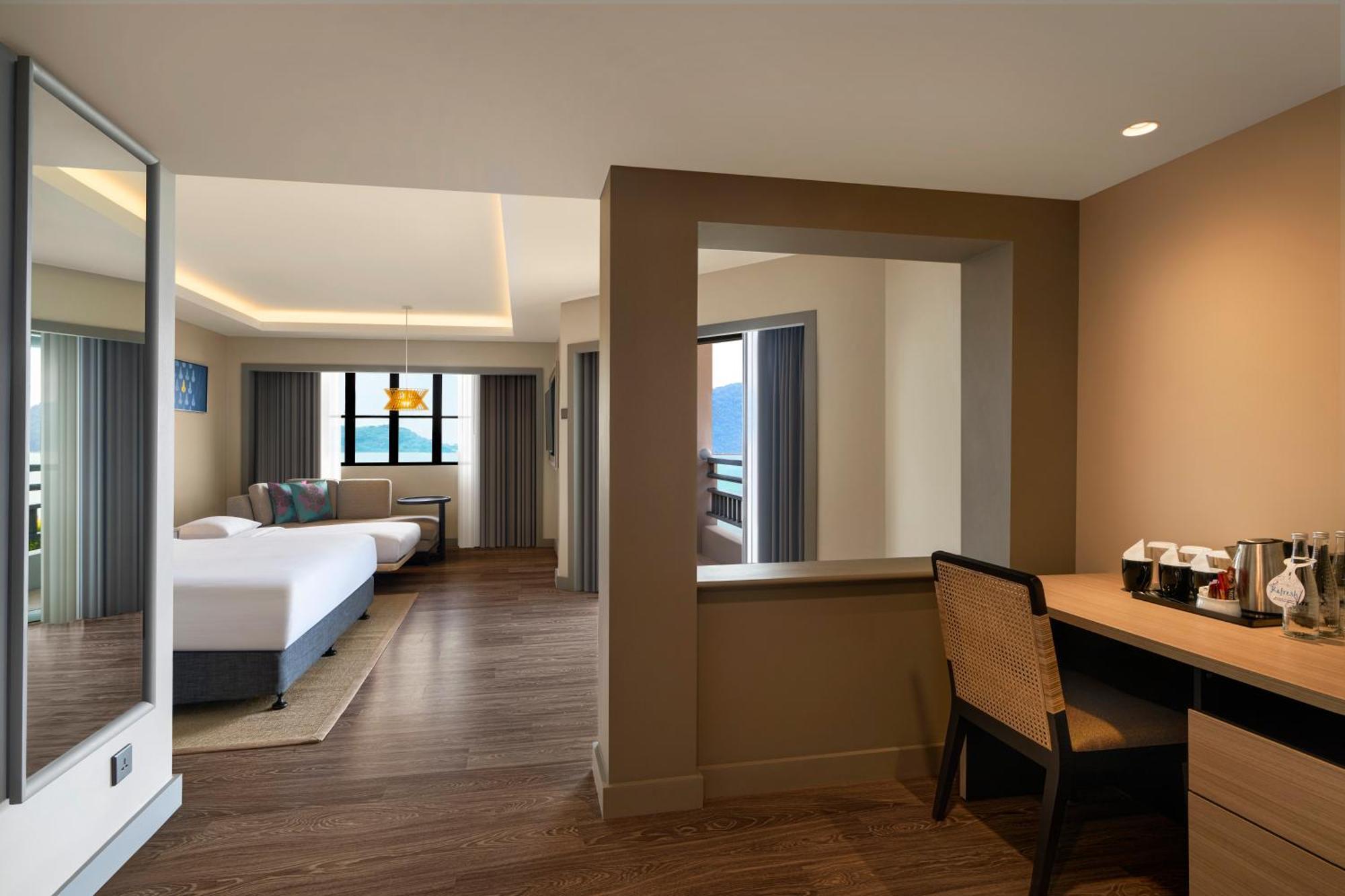 Doubletree By Hilton Damai Laut Hotell Lumut Eksteriør bilde