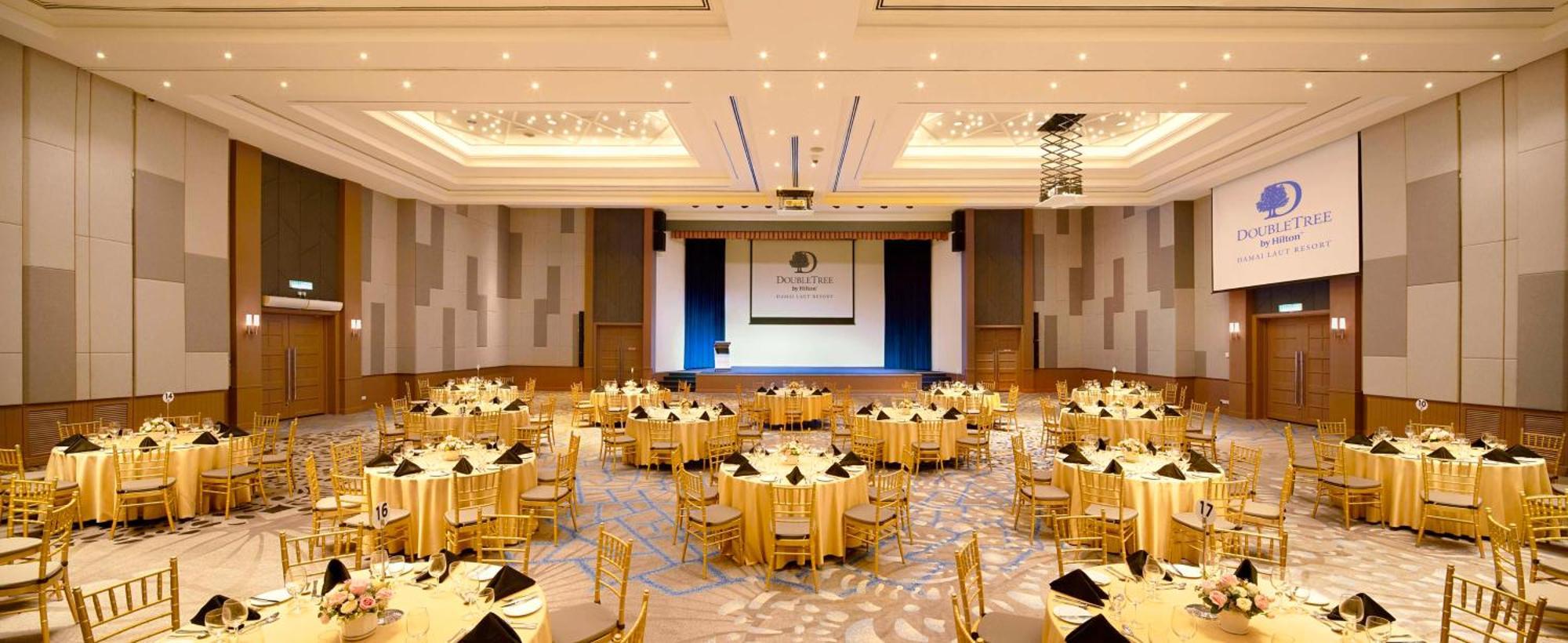 Doubletree By Hilton Damai Laut Hotell Lumut Eksteriør bilde
